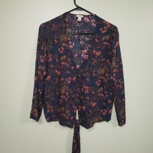 Hinge Flower Printed V-Neck Blouse